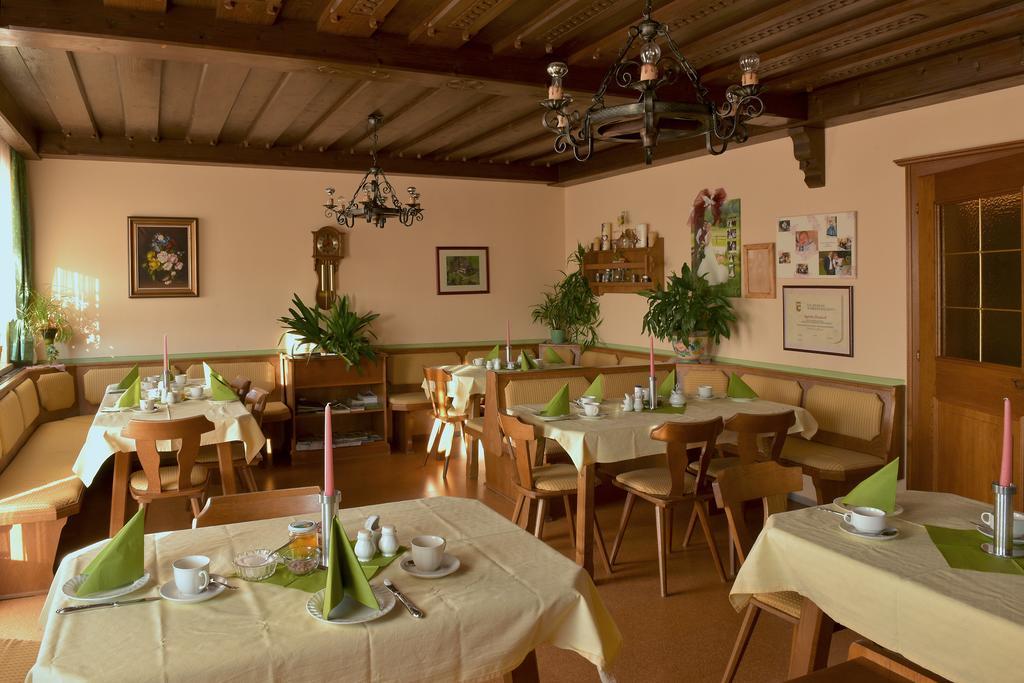 Gaestehaus Bischof Schoeder Bagian luar foto
