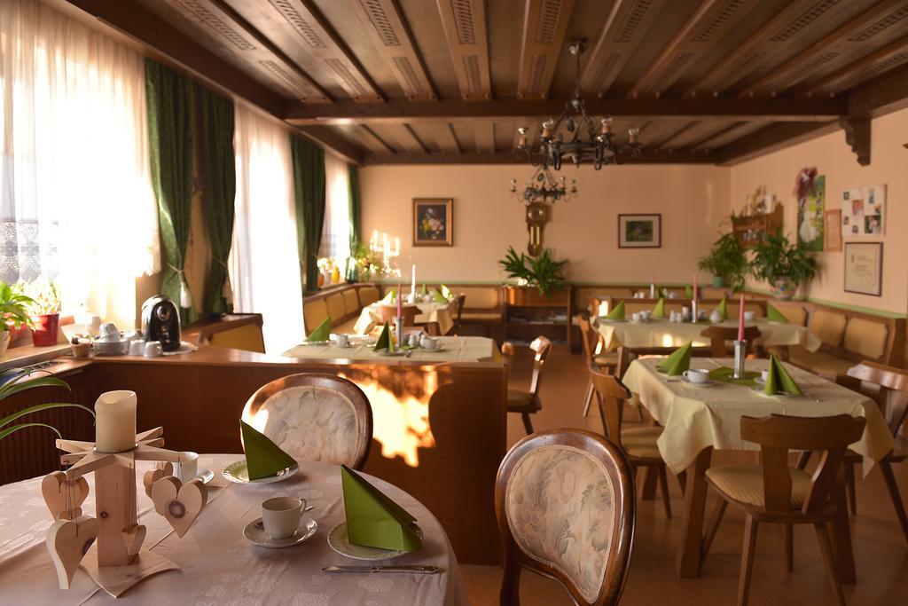 Gaestehaus Bischof Schoeder Bagian luar foto